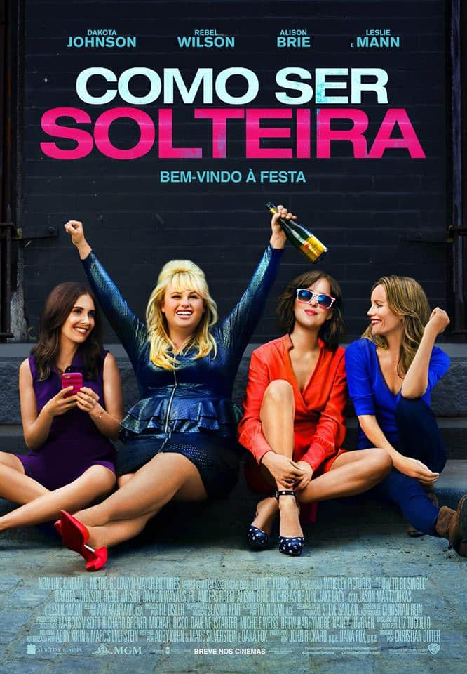 Capa do filme, mostra as 4 amigas sentadas felizes | filmes para solteiros